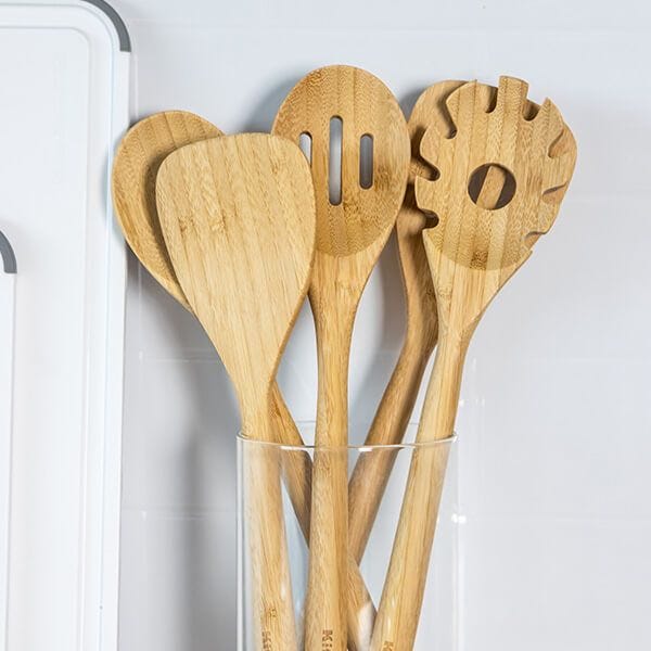 https://www.hartsofstur.com/media/catalog/category/KitchenAid-Bamboo-Kitchen-Utensils-Section-Front.jpg