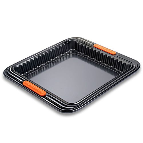 Le Creuset Bakeware 23cm Square Tart Tin 941031390 Harts of Stur