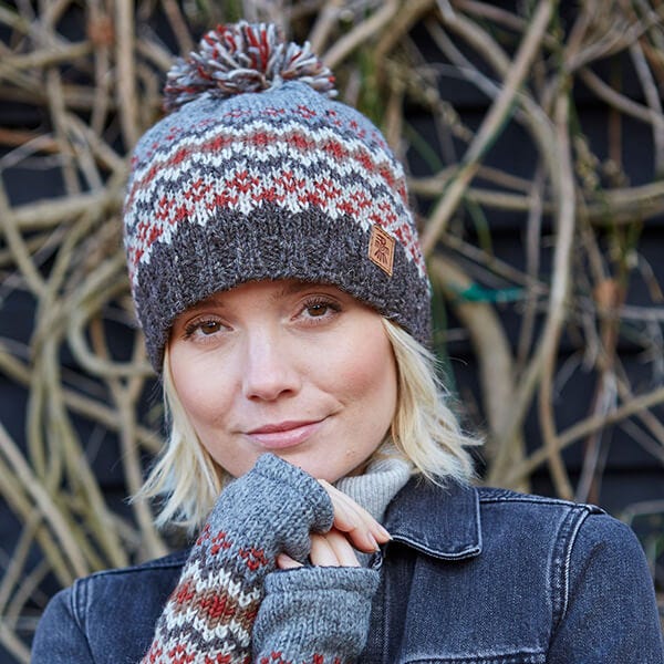 Pachamama Elgin Bobble Beanie Grey Harts of Stur