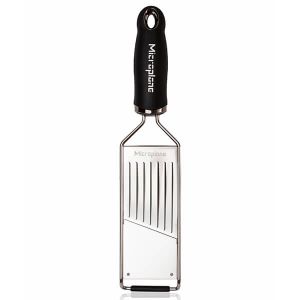 https://www.hartsofstur.com/media/catalog/product/cache/e92c7f34499ec9d5ecf9029aa98f99aa/4/5/45044-Microplane-Gourmet-Series-Slicer-Black-600px.jpg