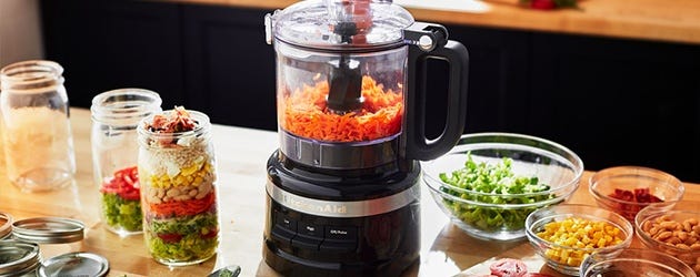 https://www.hartsofstur.com/media/wysiwyg/1.7L-food-processor-versatile.jpg